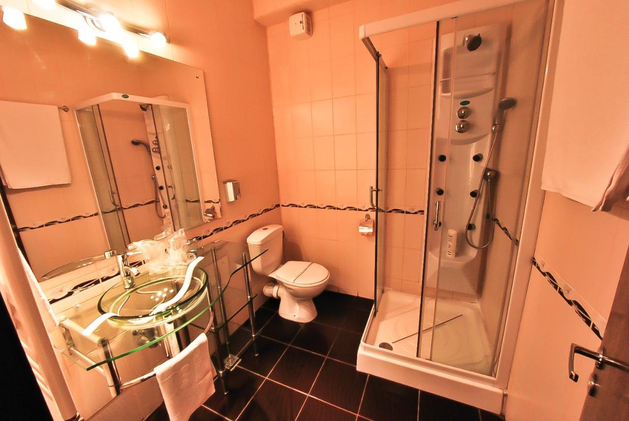 Hotel Magic Gt Trivale Piteşti Eksteriør bilde