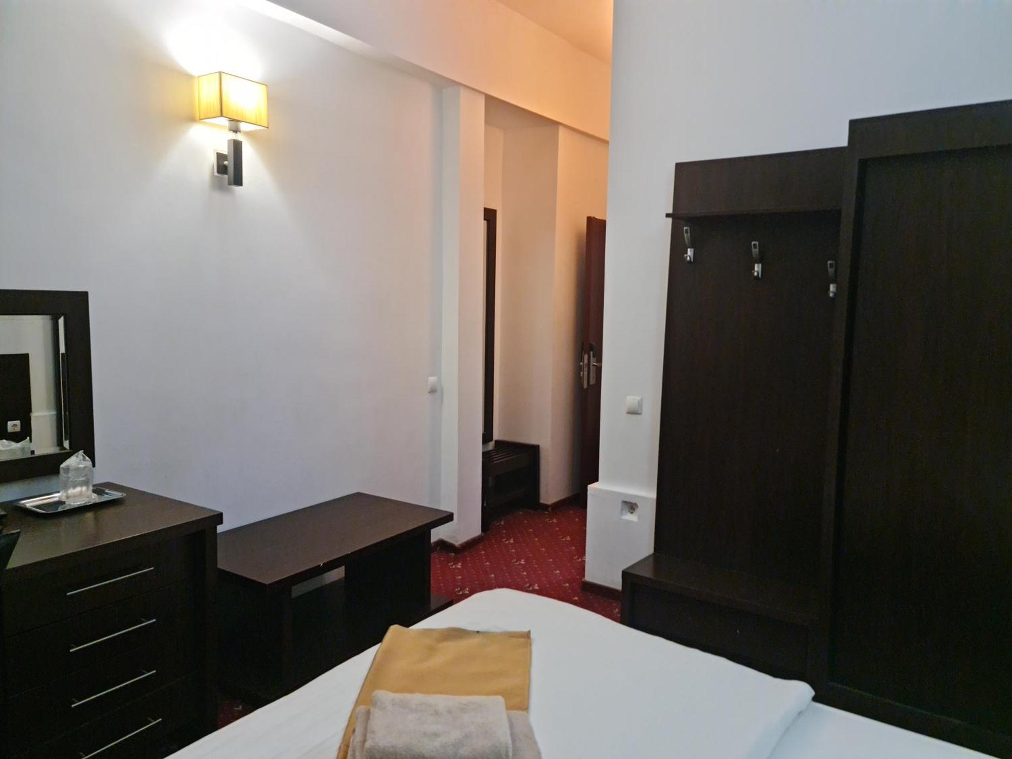 Hotel Magic Gt Trivale Piteşti Eksteriør bilde