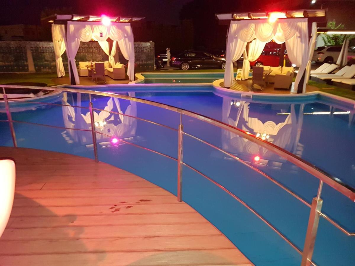 Hotel Magic Gt Trivale Piteşti Eksteriør bilde
